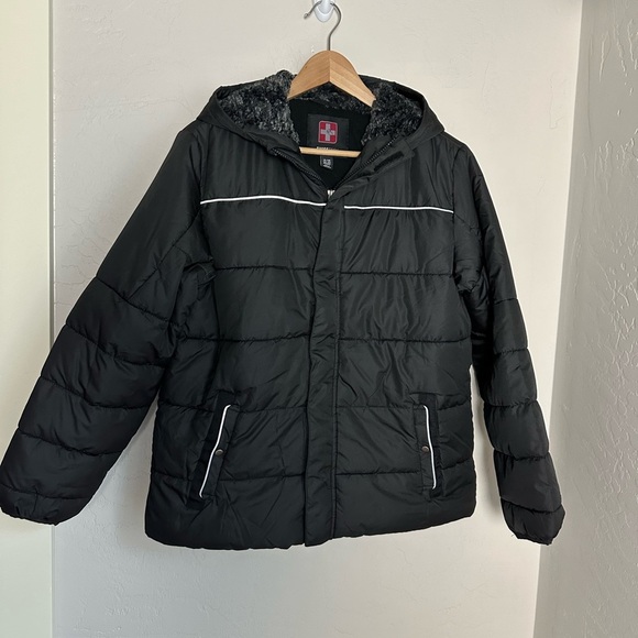 Swiss Tech Boys Black Puffer Winter Jacket with Faux Fur Hood Lining Size XL‎ - Picture 1 of 9